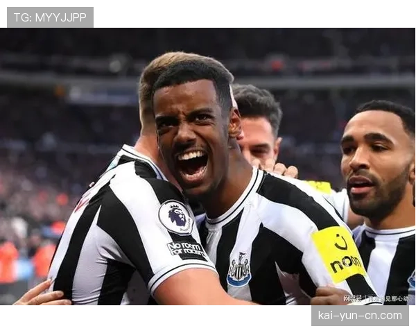 纽卡斯尔联主场2-1力克莱斯特城，取得联赛三连胜